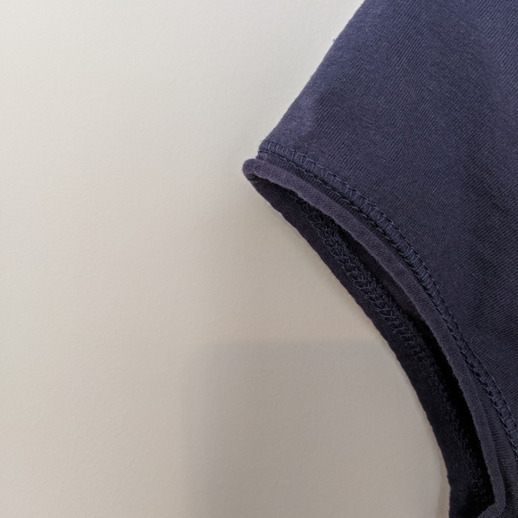 Zara Navy Blue V-Neck Tee - Picture 4 of 4